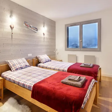 Taragan - Totally Refurbished 3 Bed Apt, St Gervais! سا جيرفي لي با